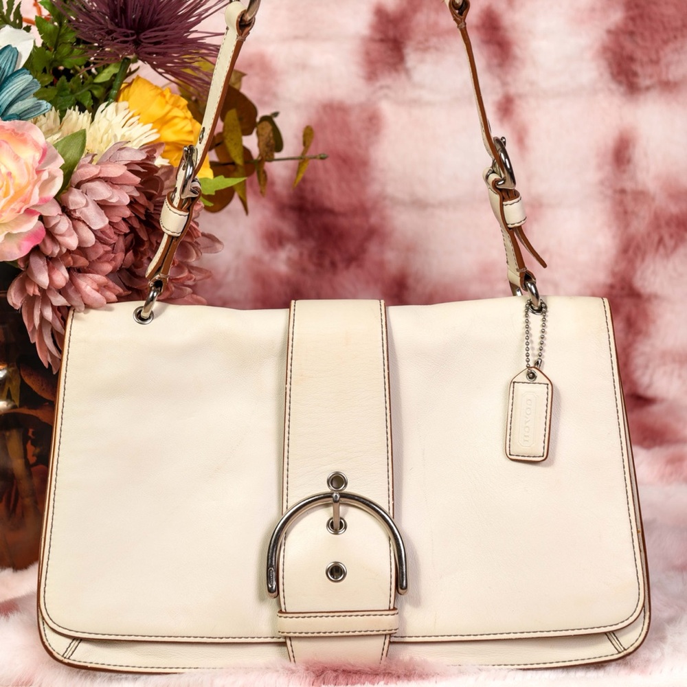 2005 Cream Coach Signature Flap SoHo bag